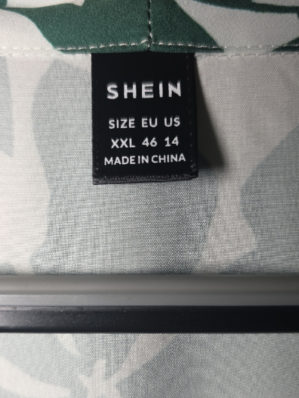 SHEIN Green and White Leaf-Print V-Neck Maxi Dress XXL NIB - Picture 3 of 8
